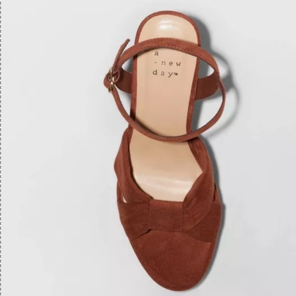 NWT A New Day Riah Brown Open Toe Ankle Strap Chunky Platform Heels - size 7 - Picture 8 of 9